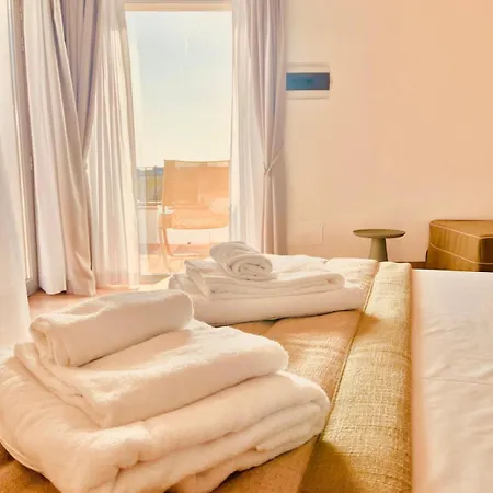 Radicata Tuscany Relais בית חווה