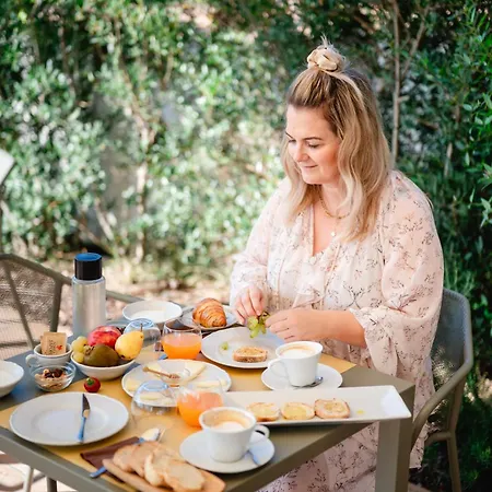 בית חווה Radicata Tuscany Relais אלביניה